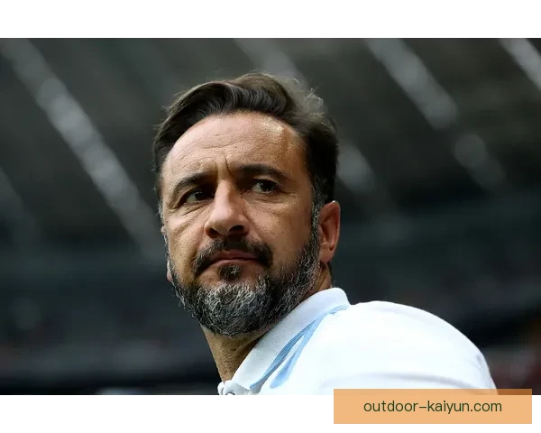 埃斯表现稳健，赛季前景备受关注