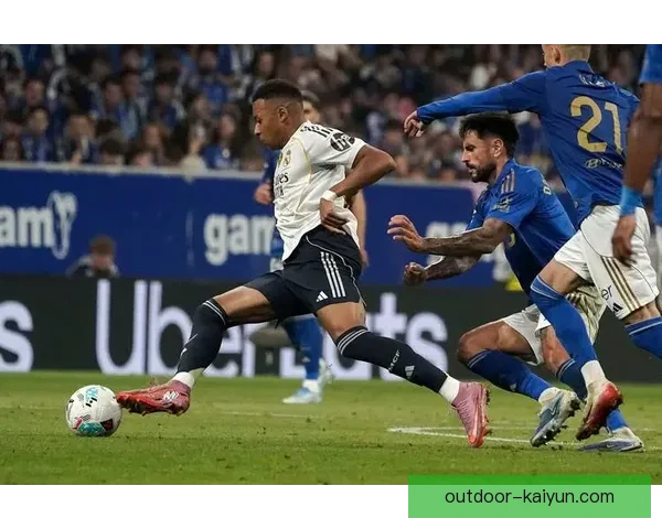 莱比锡战术解析：数据分析显示球队阵型灵活多变，攻击效率持续提升。